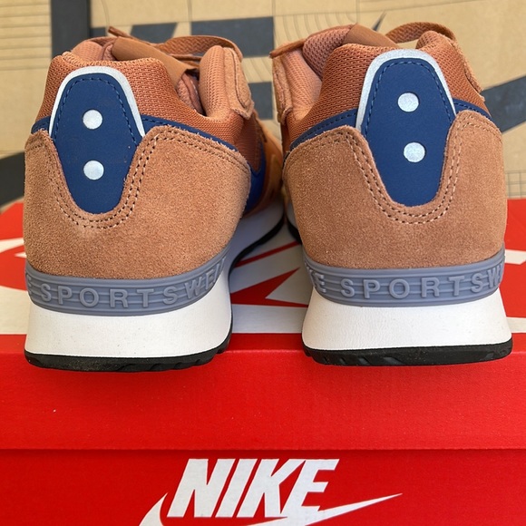 Nike Venture Runner Mineral Clay/Mystic Navy Men’s - Picture 16 of 16